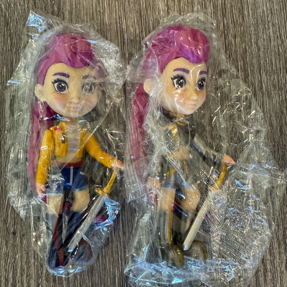 K-Pop Demon Hunters Rumi Variant Figure Set of 2 Sealed Blind Box Collectible